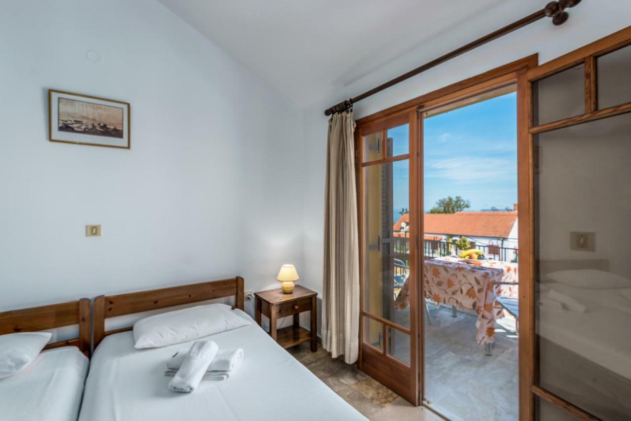 Areti Apartments Poros  Dış mekan fotoğraf
